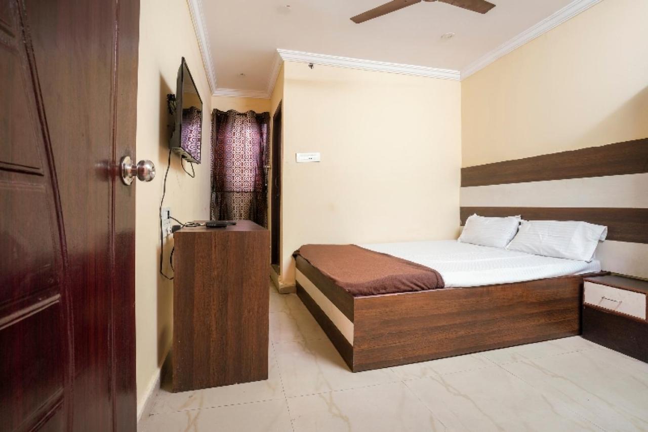 Hotel Prakrathi Residency Бангалор Экстерьер фото