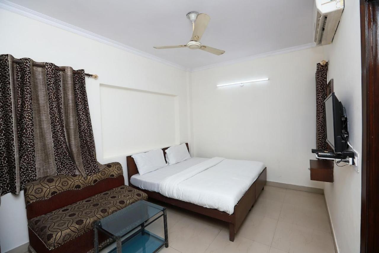 Hotel Prakrathi Residency Бангалор Экстерьер фото