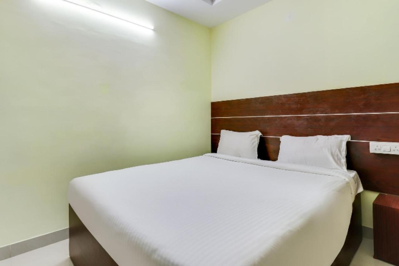 Hotel Prakrathi Residency Бангалор Экстерьер фото